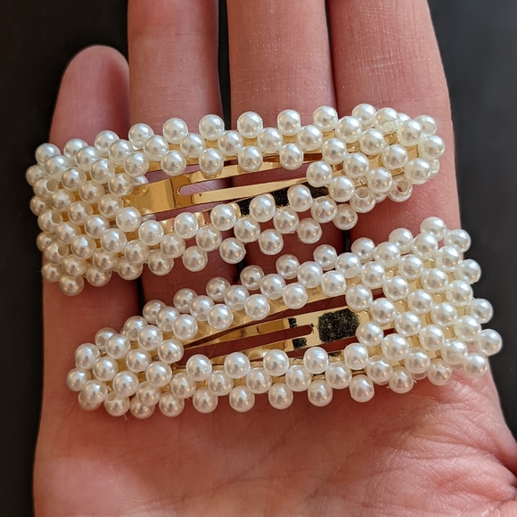 Olive + Piper Pearlized Bead Hair Clips (Set of 2) - Picture 1 of 5